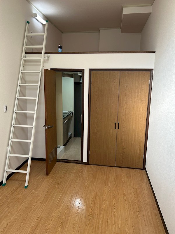 ベッドルーム