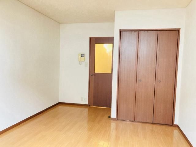 サンファミーリエ ベッドルーム