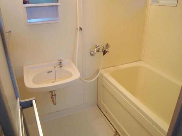 ヒルズ・フジサワ 風呂画像