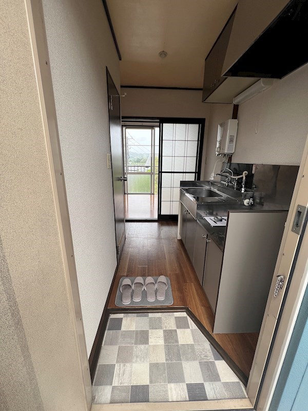 クロノス秦野東海大学前 玄関