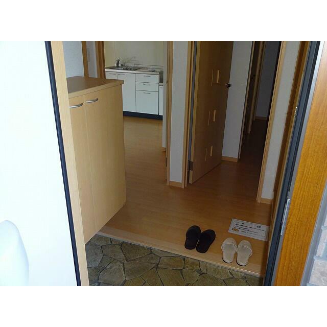 チェリー鵠沼Ａ 玄関