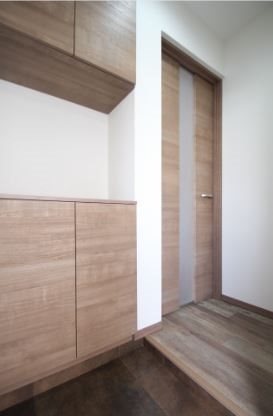 サンハイツICHIKAWA 玄関