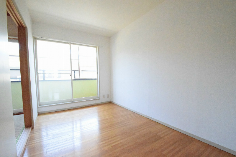 グリーンライフ奥津 リビング