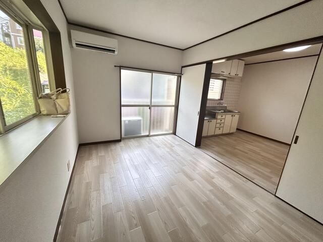 コーポ東逗 リビング