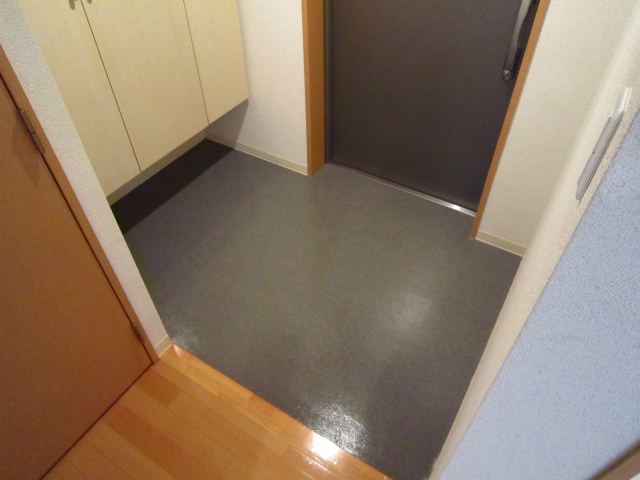 リーカル小田原 玄関