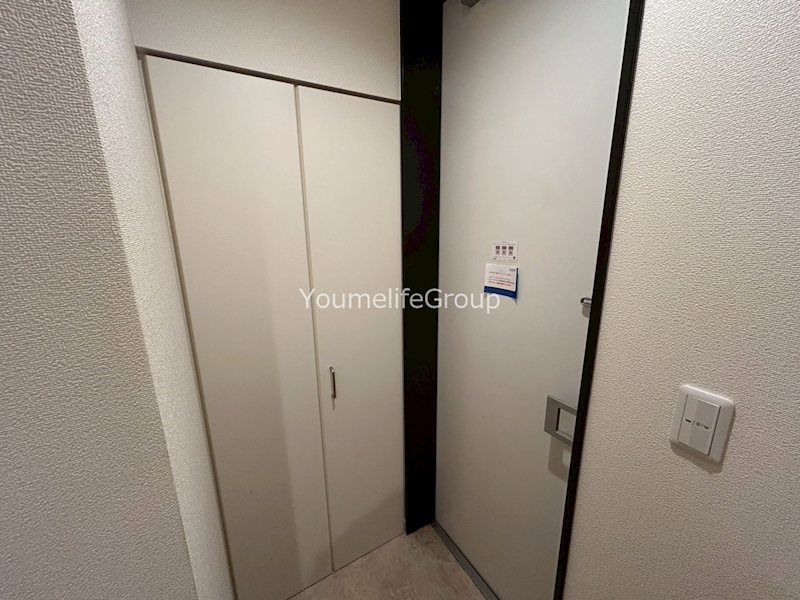 パインヒルズウエスト 玄関