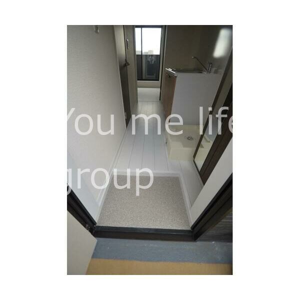 &amp;alpha;(アルファ)　parks　east 玄関