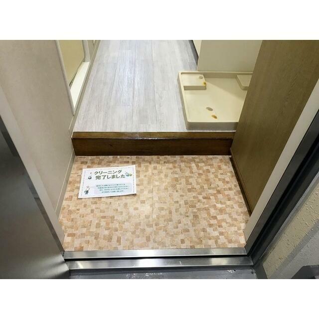 ラグゼナ本厚木 玄関