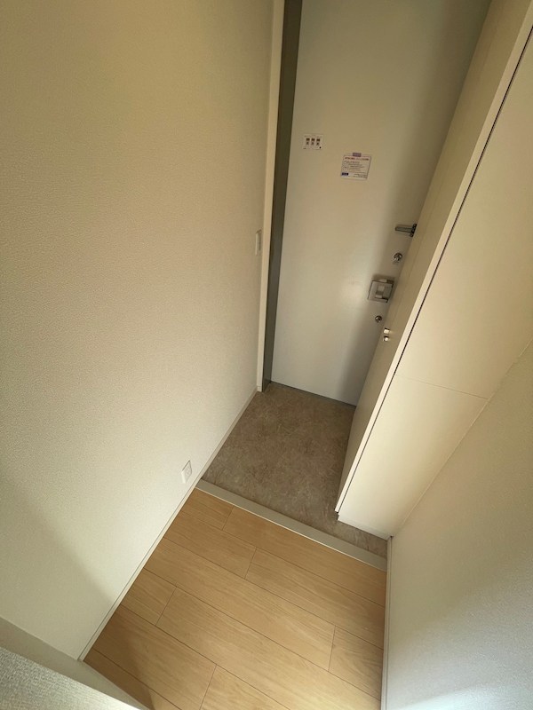 ＨｅｂｅｌＭａｉｓｏｎ湘南片瀬Ⅰ 玄関