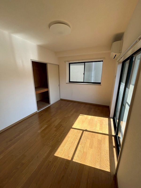 堤ビル ベッドルーム