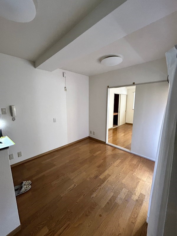 堤ビル リビング