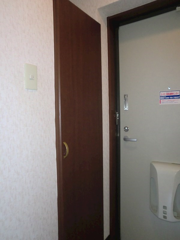 ハモーサ湘南 玄関