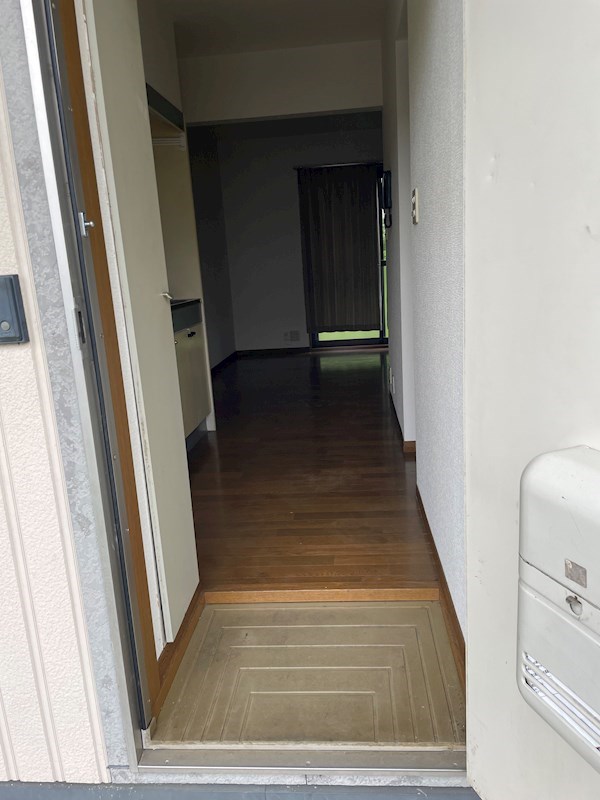 サイプレスハイツ 玄関