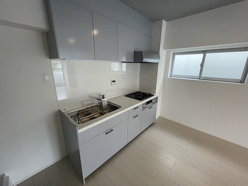 メゾンルートワン  キッチン