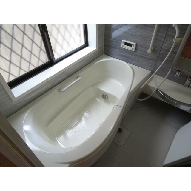 鳶尾五丁目貸家 風呂画像