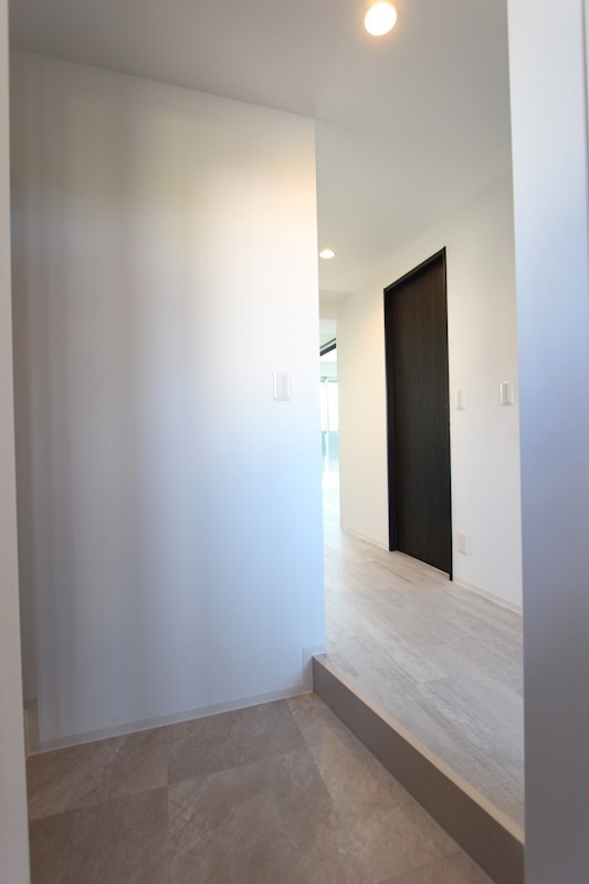 シャルム湘南 玄関