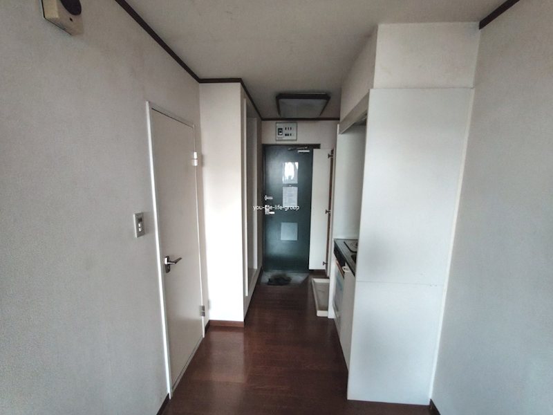 プチメゾン辻村 玄関