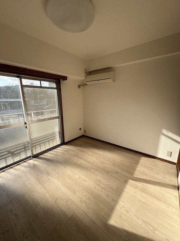 第12明智ビル ベッドルーム