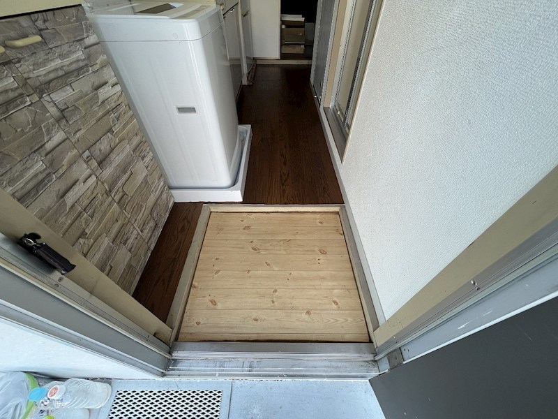 クロノス真田 玄関