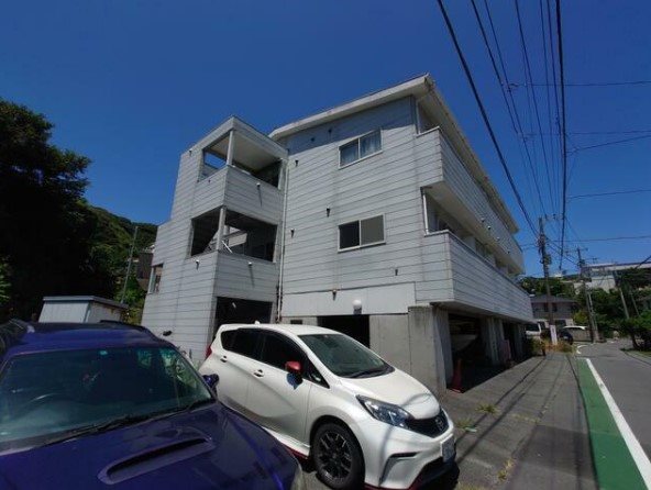 フラット七里 302号室 外観