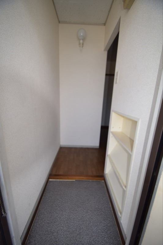 ハイツ壱番館 玄関