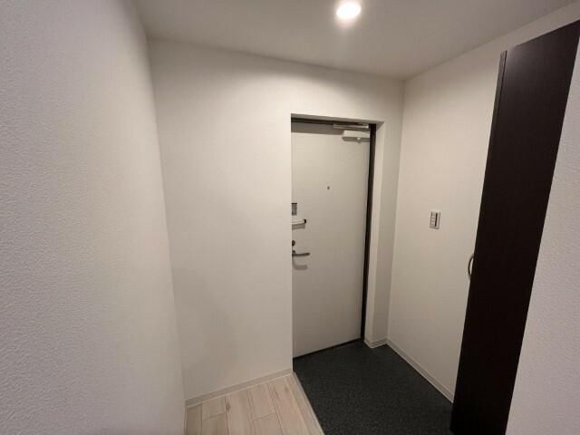 ジーメゾン東成瀬ウエスト 玄関