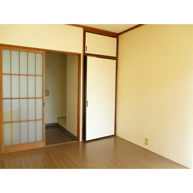 湘南アートハイツ リビング