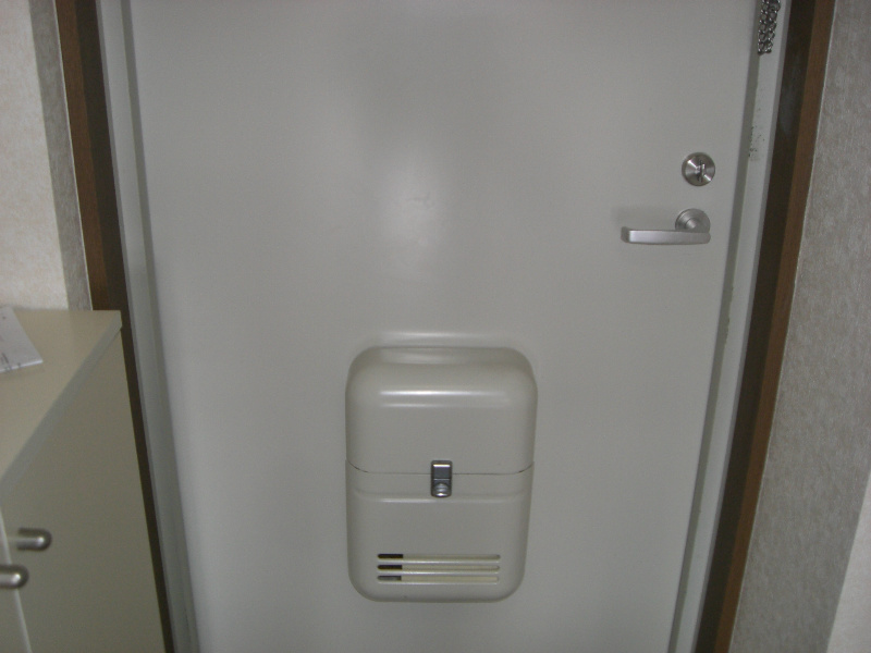 プロスペリティ旭湘南 玄関