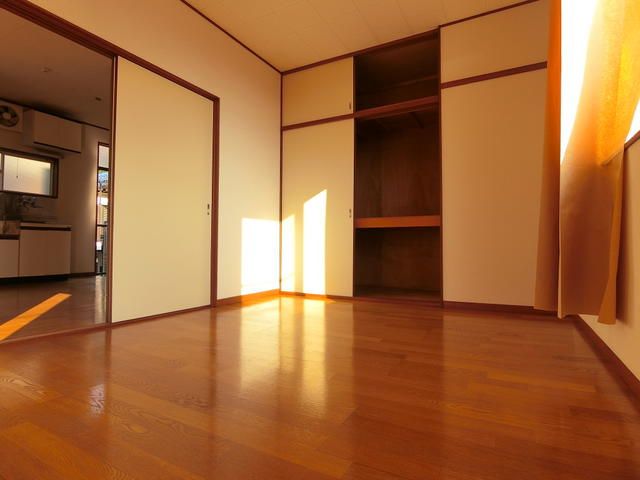 神奈川県座間市座間１丁目 リビング