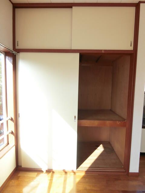 神奈川県座間市座間１丁目 収納