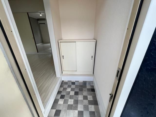 サニーコート森 玄関