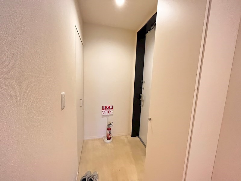 クレスト神谷 玄関