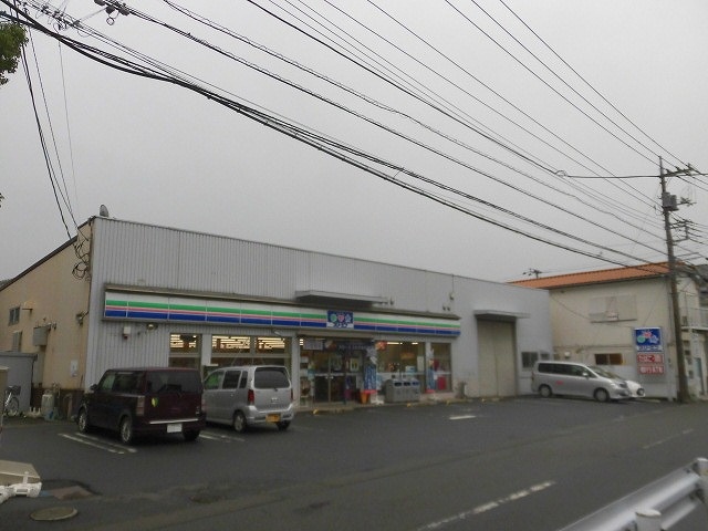コーポ秀建 コンビニ