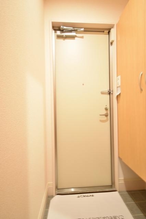 フルールベルテ二番館 玄関