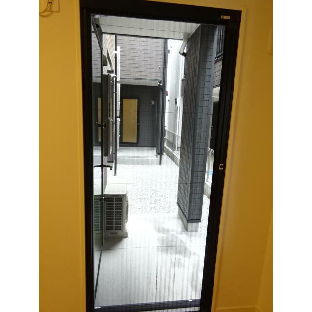 シャンテ・ビナ 玄関