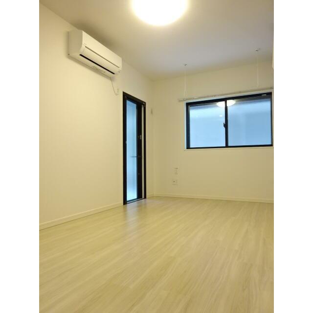 シャンテ・ビナ リビング