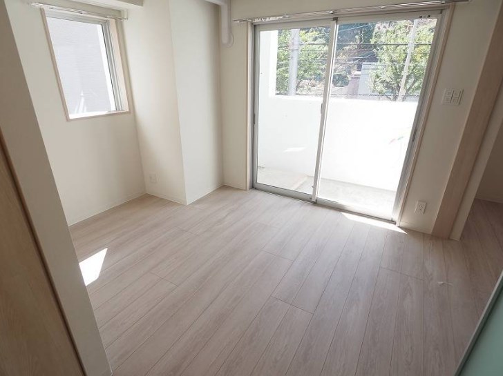 松本屋アパートメント ベランダ