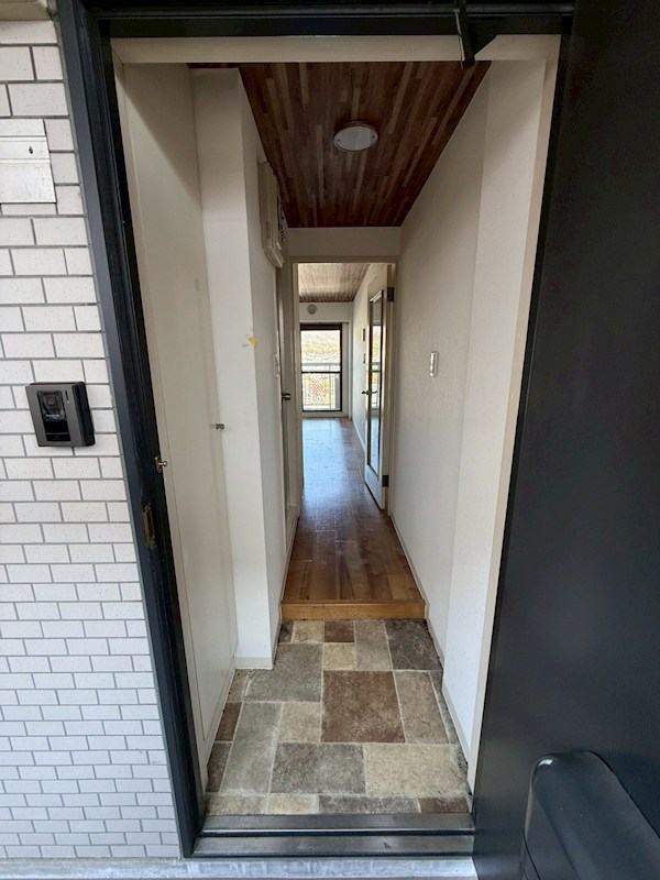 ワコーレエレガンス鶴巻温泉第一 玄関