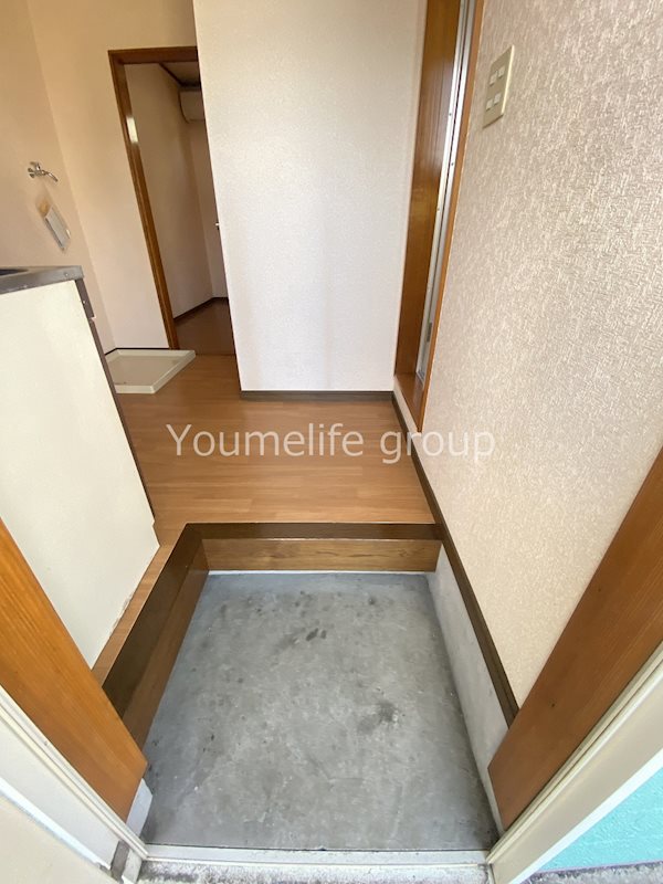 ドミールパピヨン 玄関