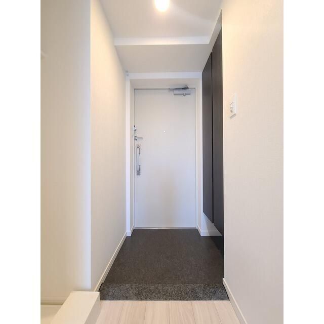 ＬＩＭＥ　ＲＥＳＩＤＥＮＣＥ　ＨＩＲＡＴＳＵＫＡ　ＷＥＳＴ 玄関