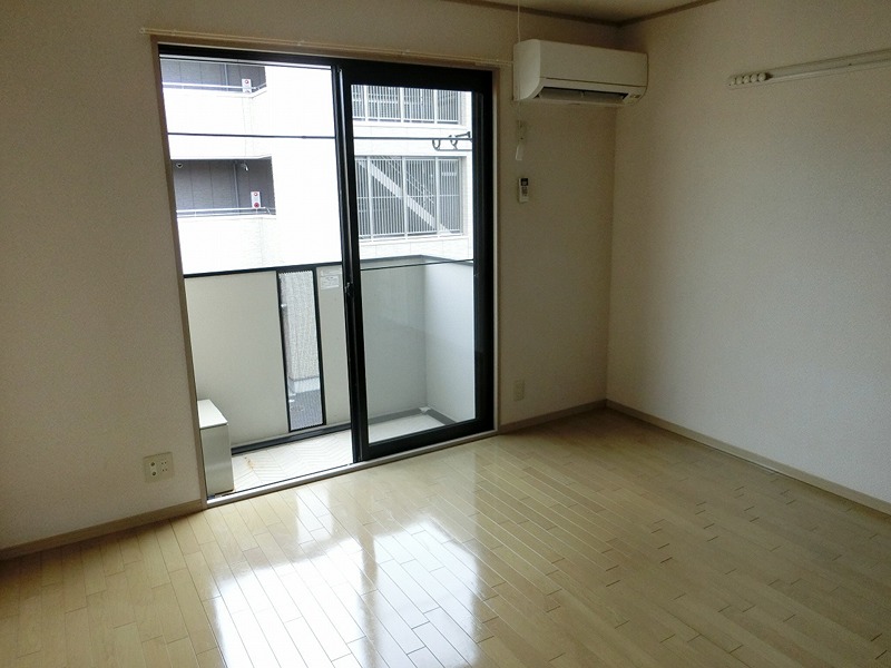 アムール リビング