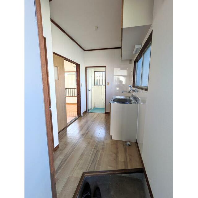 三戸部アパート 玄関