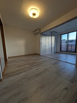 鈴与レジデンス リビング