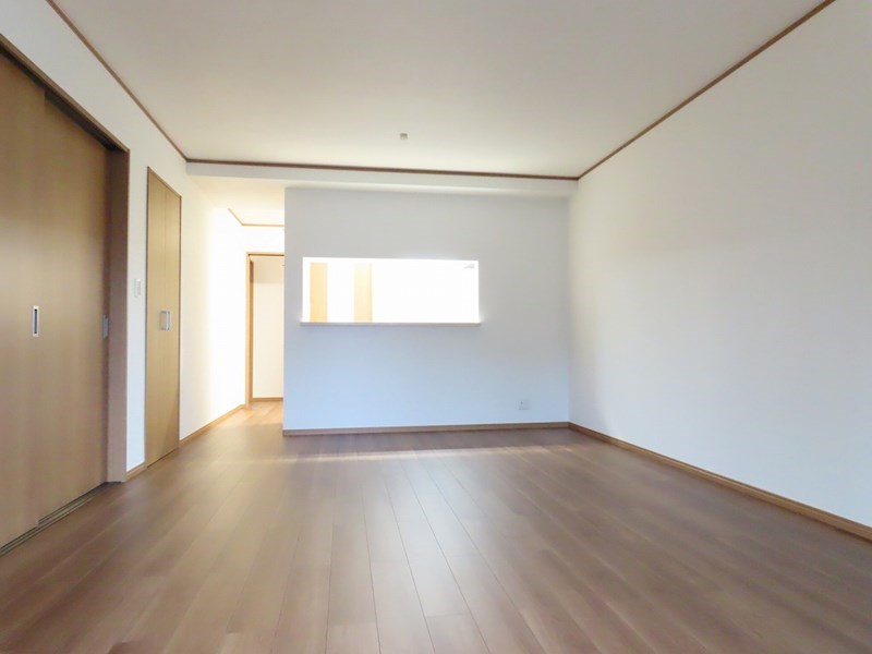 ソルヴィータ天王山Ⅱ リビング