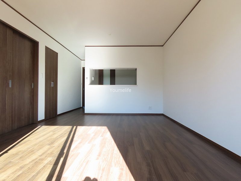 ソルヴィータ天王山Ⅱ リビング