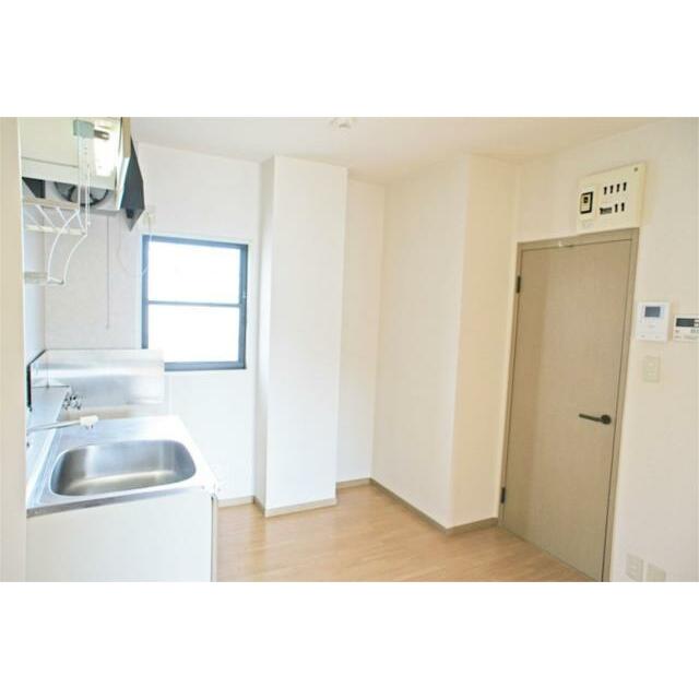 ロイヤルパレス弐番館（ロイヤルパレスニバンカン） リビング