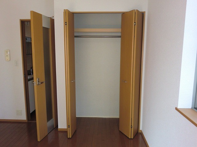 メゾンイナモト 収納