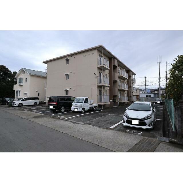 グリーンパーク天野 102号室 外観