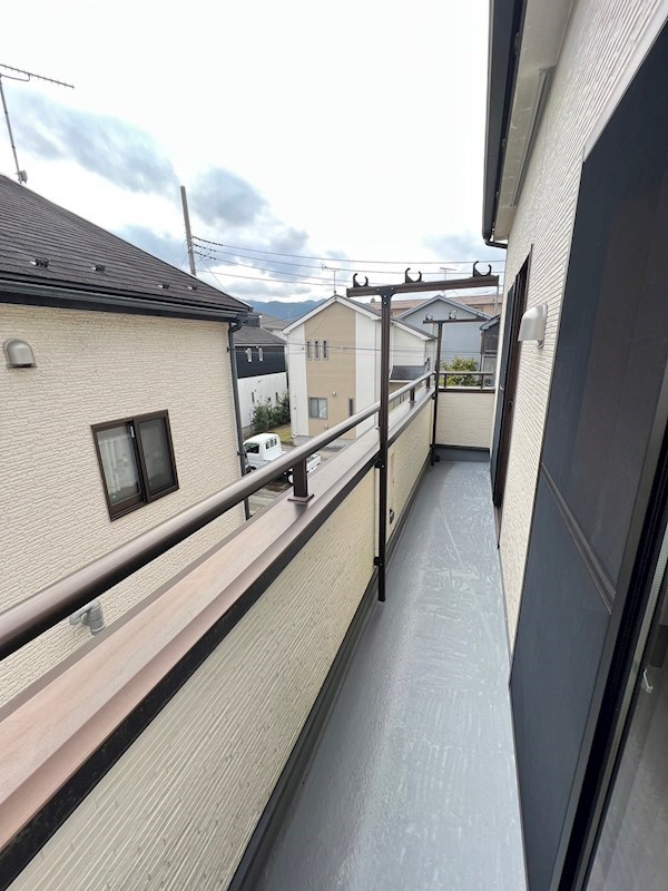 関本戸建住宅 ベランダ