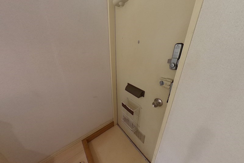 ジュネス堀内 玄関